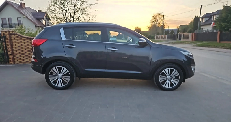 Kia Sportage cena 51900 przebieg: 205000, rok produkcji 2016 z Dobra małe 254